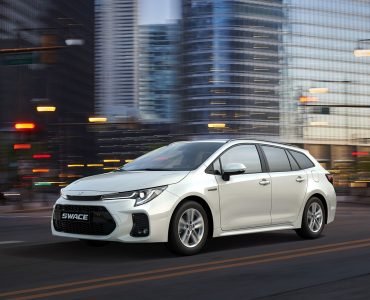 νέο suzuki swace