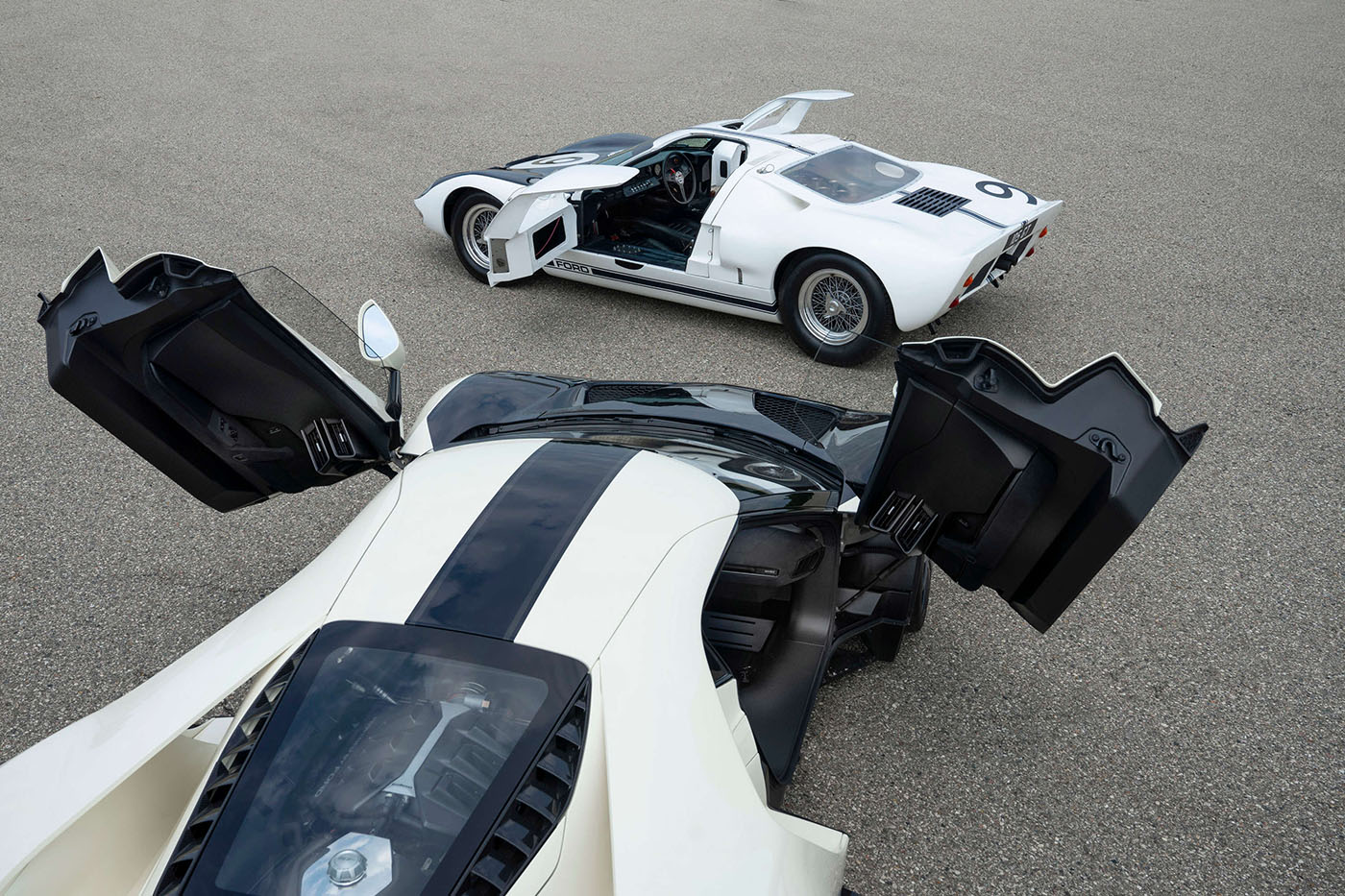 2022 Ford GT Heritage Edition & 1964 Ford GT Prototype